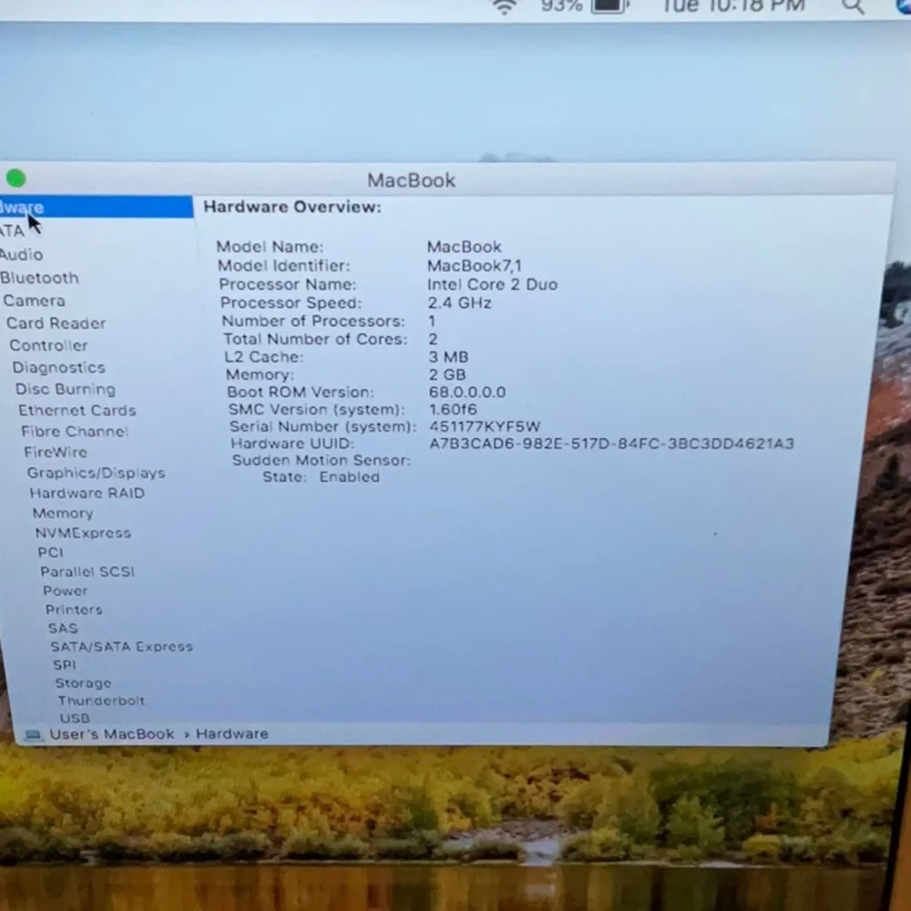 MacBook 13.3” Mid 2010 White 250 HHD 2GB MEMORY 1067 DDR3 CORE 2 DUO PROCESSOR💻